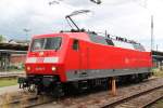 Rostock-Spezial/146922/sauber-und-frisch-lackiert-stand-120 Sauber und frisch lackiert stand 120 155-7 im Rostocker Hbf.(20.06.2011)