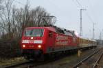 120 502-0 mit Gleismesszug der DB Netz Instandhaltung macht sich im Rostocker Hbf fertig fr die Abfahrt nach Stralsund.28.02.2012
