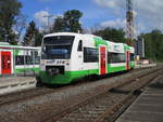 BR 650 Regioshuttle/700925/auf-der-heimfahrt-von-thueringen-nach Auf der Heimfahrt von Thüringen nach Hause verbrachte ich meine erste Pause am Bahnhof Zella Mehlis.Hier kam 31.Mai 2020 der STB VT 104 gerade an.