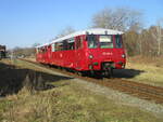 Wenige Meter nach Lauterbach Mole erreichte der PRESS 172 140 und 172 141,am 08.März 2024,Lauterbach.Die Station wurde ohne Halt durchfahren.