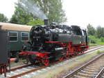 br-86/705319/waehrend-der-press-650-032-im Während der PRESS 650 032 im Einsatz war,pausierten die beiden 86er am 12.Juli 2020,in Bergen/Rügen.Hier die 86 1333.