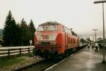 Auf meiner Reise nach Italien im Mai 1998 kam ich auch im bayrischen Schliersee vorbei als ich auf den dortigen Bahnhof die 218 307 nach Mnchen antraf.