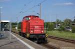 v100-ost-west/141003/lok-15-202-822-3-wfl-ex Lok 15 (202 822-3) WFL ex DR 110 822-4 als Lz in Rathenow in Richtung Stendal unterwegs. 23.05.2011
