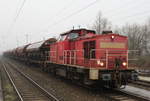 v100-ost-west/646925/298-319-5-mit-duengerzug-von-rostock-bramow 298 319-5 mit Dngerzug von Rostock-Bramow nach Poppendorf kurz vor der Ausfahrt in WRB.02.02.2019 