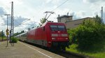 101 025-5 mit IC 2216(Stuttgart-Stralsund)bei der Einfahrt am 09.07.2016 in Bad Kleinen.