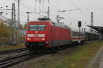 101 129-5 mit IC 2238(Leipzig-Rostock)bei der Ausfahrt in Richtung Abstellanlage im Rostocker Hbf.04.11.2016 