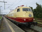 25 Minuten Verspätung erhielt der Sonderzug Binz-Göttingen,mit der 103 245,am 05.August 2023,ab Bergen/Rügen weil zwei Fahrgäste den Sonderzug in Binz verpaßten und bis