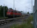 BR 110/276927/am-morgen-vom-29juni-2013-stand Am Morgen vom 29.Juni 2013 stand in der Binzer Abstellanlage:110 469-4 die den EC 379 nach Brno bespannte und der ICE 411 091-7 der als ICE 1715 nach Mnchen fuhr.