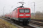 br-112-renntrabi/721564/112-111-am-13122020-im-rostocker 112 111 am 13.12.2020 im Rostocker Hbf.