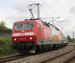 BR 120/343457/120-112-8120-150-8hintenmit-ic-2213-von 120 112-8+120 150-8(hinten)mit IC 2213 von Ostseebad Binz nach Stuttgart bei der Einfahrt im Rostocker Hbf.24.05.2014