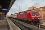 Am Nachmittag des 12.12.2015 war der IC nach Frankfurt am Main Außerplanmäßig wegen einer Weichenstörung auf Gleis 2 in Rostock Hauptbahnhof eingefahren.