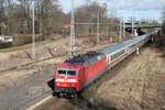 120 154-0 mit IC 2212(Koblenz-Binz)bei der Durchfahrt im Haltepunkt Rostock-Kassebohm.24.02.2017