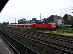 br-143-112-114/111629/eine-db-143-ist-am-20062008 Eine DB 143 ist am 20.06.2008 mit einem S-Bahn-Wendezug im Bahnhof von Herne unterwegs.