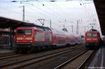 In Stendal steht auf Gleis 3 die 112 138  Otto hat Zugkraft  mit dem versptenden RE20 (RE 17712) nach Uelzen und auf Gleis 4 steht die 112 132-6 mit dem RE20 (RE 17715) nach Halle(Saale). 25.02.2011
