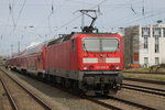 143 306 mit RE 18490(Berlin-Rostock)bei der Einfahrt im Rostocker Hbf.10.04.2016