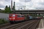 BR 151/218445/151-001-5-db-schenker-rail-deutschland 151 001-5 DB Schenker Rail Deutschland AG mit einem Containerzug in Hamburg-Harburg und fuhr nach Maschen. 31.08.2012