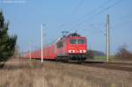 BR 155/327766/155-253-8-db-schenker-rail-deutschland 155 253-8 DB Schenker Rail Deutschland AG mit einem DB Schenker Autologistikzug in Demker und fuhr in Richtung Magdeburg weiter. 11.03.2014