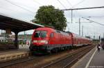 BR 182/197933/182-002-mit-dem-re2-re 182 002 mit dem RE2 (RE 37384) von Cottbus nach Wismar in Cottbus. 18.05.2012