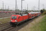 182 019-0 mit RE 4356(Wünsdorf-Waldstadt-Rostock)bei der Einfahrt im Rostocker Hbf.21.04.2017