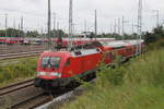 182 009 mit RE 4356 von Wünsdorf-Waldstadt nach Rostock Hbf bei der Einfahrt im Rostocker Hbf.18.08.2017