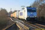 06/02/2015  Metrans 386 012 mit Containerzug in Hamburg-Moorburg auf dem Weg nach Hamburg-Waltershof