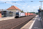 BR 193/516304/193-806-7-railpool-gmbh-fuer-txl 193 806-7 Railpool GmbH für TXL - TX Logistik AG mit einem Containerzug in Bienenbüttel und fuhr weiter in Richtung Lüneburg. Netten Gruß zurück an den Tf! 26.08.2016