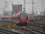 BR 429/684722/2x-db-regio-flirt-und-ein-berliner 2x DB-Regio Flirt und ein Berliner Hamster am 03.01.2020 im Rostocker Hbf.