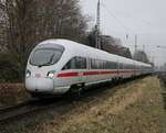 ice/763550/415-521-4-als-ic-2919warnemuende-dresdenbei-der 415 521-4 als IC 2919(Warnemünde-Dresden)bei der Durchfahrt in Rostock-Bramow.16.01.2022