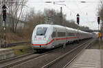 ice/807131/ice-tz-9018-5812-018-auf ICE Tz 9018 (5812 018) auf den Weg nach Hamburg. Tostedt, 20.03.2023.