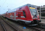 mecklenburg-vorpommern/676779/445-010-stand-am-abend-des 445 010 stand am Abend des 19.10.2019 als RE 5 von Rostock Hbf nach Elsterwerda im Rostocker Hbf, der Zug lief als 92407 bis Oranienburg.