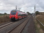 S-Bahn Rostock/527327/waehrend-der-442-837-bei-meiner Während der 442 837 bei meiner Aufnahme,in Plaaz,von Warnemünde nach Güstrow fuhr,erwischte ich,am 09.Oktober 2016,den 442 350 auf seiner Rücktour von Güstrow zurück nach Warnemünde in Kronskamp.