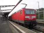 S-Bahn Rostock/87736/143-564-3-mit-s2-von-warnemuende 143 564-3 mit S2 von Warnemnde Richtung Gstrow kurz nach der Ankunft um 06.10 Uhr im Rostocker Hbf.(13.08.10)