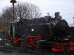 Der letzte Neuzugang beim Rasenden Roland: 99 1781 am 03.Dezember 2011 in der Einsatzstelle Putbus.Obwohl die Lok schon auf Probefahrt war,ist die Lok noch nicht im Planeinsatz.
