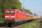 Kreuzfahrer nach Berlin/556206/112-187-mit-dem-3sonderzug-von 112 187 mit dem 3.Sonderzug von Warnemünde nach Berlin bei der Durchfahrt in Rostock-Bramow.14.05.2017
