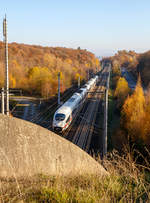  Ein in Richtung Kln fahrender ICE 3M (BR 406) der Niederlndischen Eisenbahnen (Nederlandse Spoorwegen N.V.) verschwindet bald mit ca.