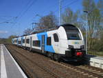 ODEG/696056/einen-kurzen-halt-auf-der-fahrt Einen kurzen Halt auf der Fahrt von Züssow nach Rostock legte der ODEG 4746 305,am 17.April 2020,in der Station Groß Kiesow ein.