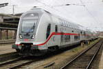 DB-Wagen/689640/d-db-50-80-86-81876-4-dbpzfa-stand D-DB 50 80 86-81876-4 DBpzfa stand am 21.02.2020 als IC 2239 von Rostock Hbf nach Leipzig im Rostocker Hbf.