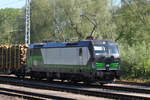 193 219 stand am Morgen des 27.05.2017 mit dem Holzzug von Rostock-Bramow nach Stendal im Bahnhof Rostock-Bramow.