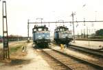 Im Bahnhofsvorfeld von Malm Central warteten zwei Rangier-E-Loks der Baureihe Ue.