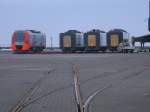 dampfloks-dieselloks-e-loks-triebwagen/240936/russischer-desiro-rusam-19dezember-2012im-hafen Russischer Desiro RUS,am 19.Dezember 2012,im Hafen von Mukran.
