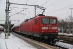 Neumunster-Spezial Die schmutzige 112 179-7 mit RE 21058 von Hamburg Hbf nach Flensburg kurz nach der Ankunft in Bahnhof Neum�nster.28.01.2012