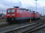 Rostock Hbf Zu den noch vorhanden 143er im Rostocker Bestand z�hlt 143 250,die am 17.Dezember 2011 im Betriebshof abgestellt war.