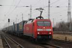 Rostock-Spezial 152 006-3 mit LKW-Walter von Rostock-Seehafen nach Hamburg-Billwerder bei der Ausfahrt im Bahnhof Rostock-Seehafen.12.12.2011