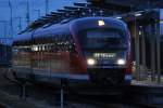 Rostock-Spezial 642 551 als RE 13128 von Tessin nach Wismar bei der Ausfahrt um 16:06 Uhr im Rostocker Hbf.17.12.2011 