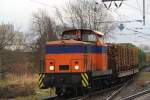 Rostock-Spezial Auf dem Weg zum Rostocker Hbf habe ich extra eine S-Bahn wegfahren lassen weil ich meine Lieblings V60 vom Rostocker Fracht und Fischereihafen(RFH)haben wollte.08.01.2012 Rostock-Bramow