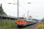 1142 635-3 mit  Classic-Courier Sonderzug 348 von Warnemnde nach Bremen Hbf passiert um 20:30 den Tostedter Bahnhof.