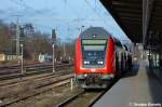 Steuerwagen aller Art RB40 (RB 27522) von Burg(Magdeburg) nach Braunschweig Hbf im Magdeburger Hbf. Seid dem Fahrplanwechsel werden auch hier die neuen Dostos-Garnituren verwendet und haben damit die alten DR-Dostos abgel�st. Geschoben hatte die 143 256-6. 28.12.2011