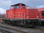 V100 212 347 abgestellt,am 17.Dezember 2011,im Bh Rostock.
