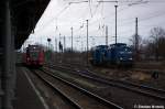 V100 204 012-4 PRESS (203 215-9) & 204 031-1 PRESS (203 228-2) beim umsetzen in Stendal. Am Gleis 5 steht die 425 005-6 als RB29 (RB 27570) nach Salzwedel. 20.01.2012