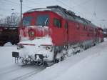 V300 Seddiner 233 314 mit den Arnst�dter Schneepflug 80-80-970 5010-4 am 13.Februar 2010 in Bergen/R�gen.